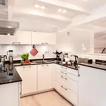 Prora - Ferienwohnung Mit 2 Balkonen - Kapitaenskajuete 아파트