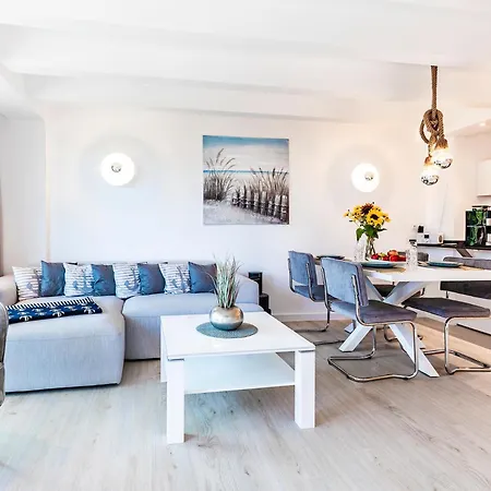 Prora - Ferienwohnung Mit 2 Balkonen - Kapitaenskajuete 아파트 *